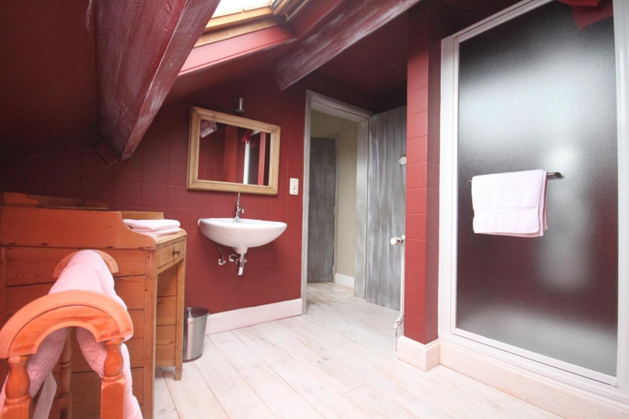 Comme A La Ferme Bed & Breakfast