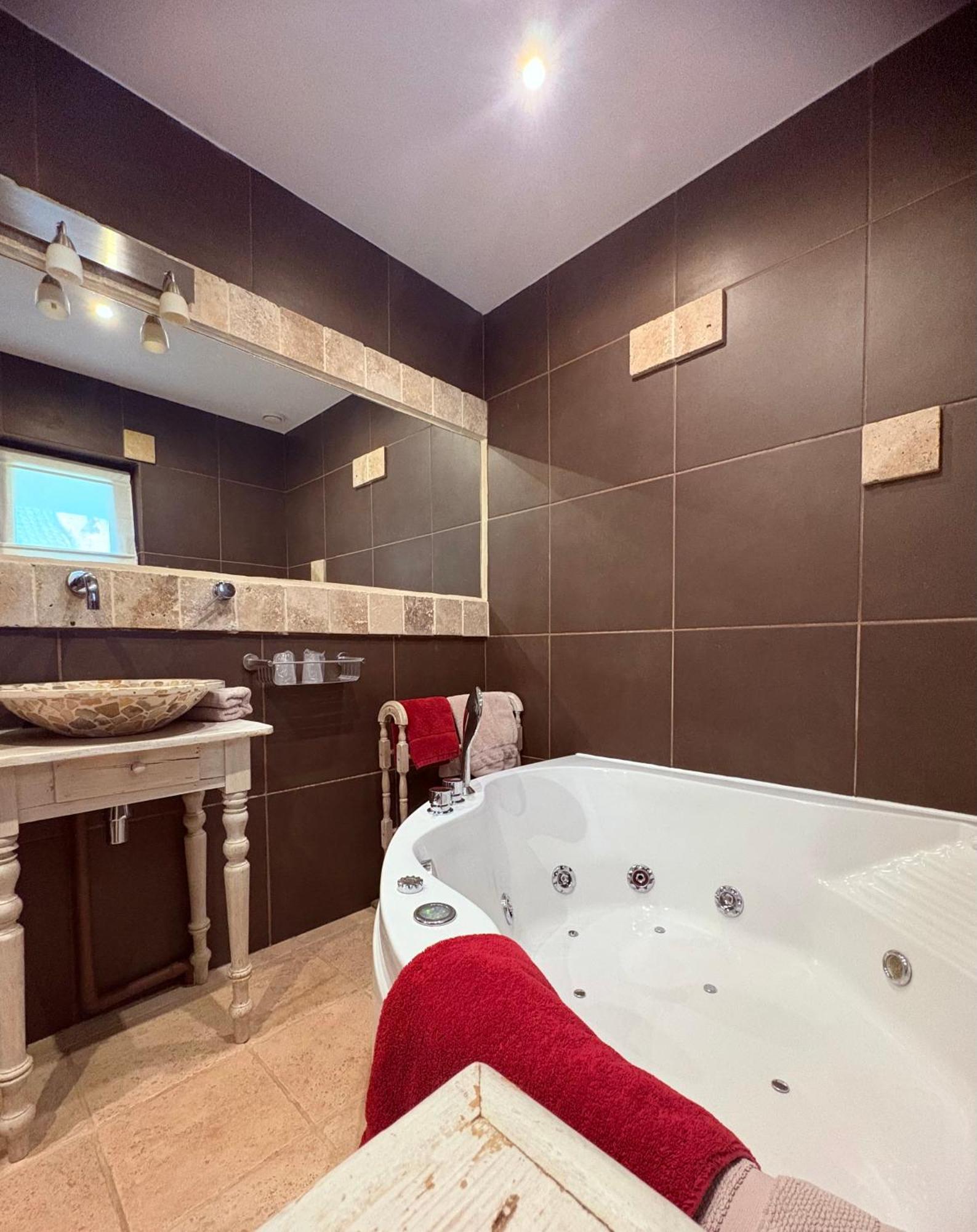 Comme A La Ferme Bed & Breakfast